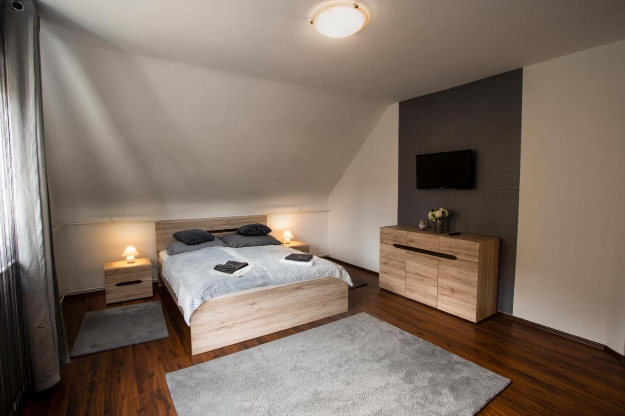 Szitakoeto Apartman 埃格尔 外观 照片